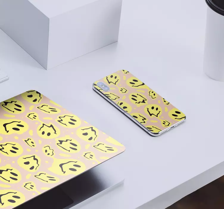 苹果手机贴纸微笑鬼怪图案 - TenStickers