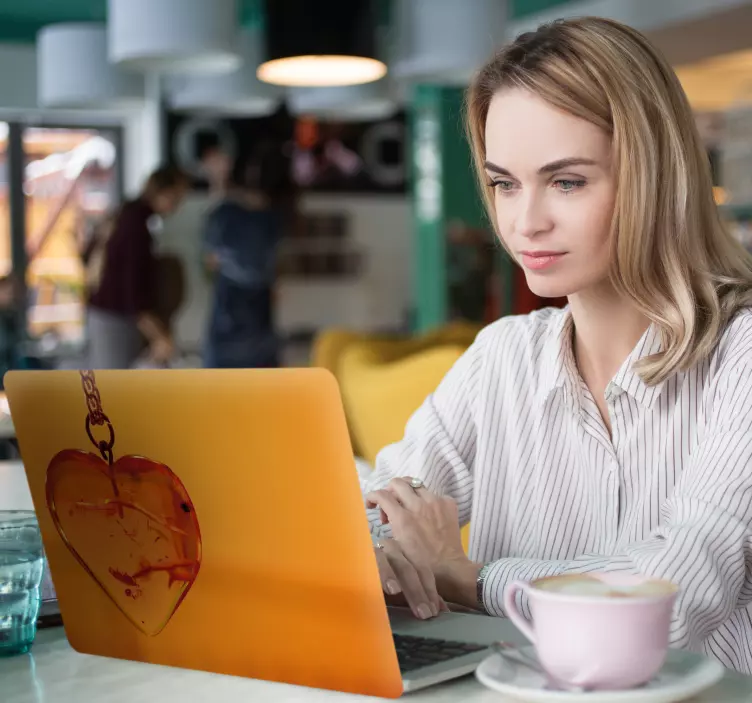 笔记本电脑皮肤心形吊坠魅力 - TenStickers