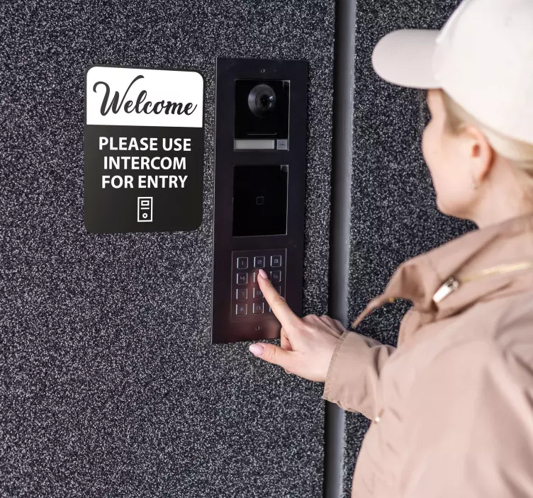 标志贴纸 使用对讲机翻译这段文字使用对讲机翻译这段文字：你好，我们正在为您提供服务。你好，我們正在為您提供服務。 - TenStickers