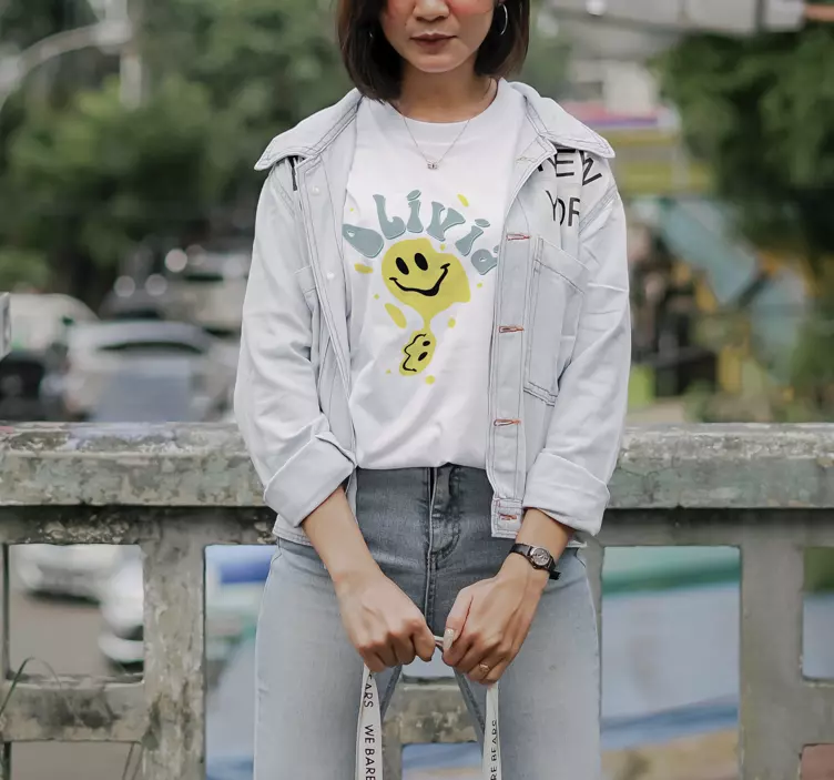 名牌t恤带来快乐的黄色笑脸 - TenStickers