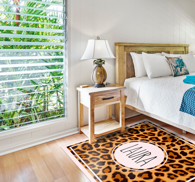 乙烯基地毯豹子纹样带姓名 - TenStickers